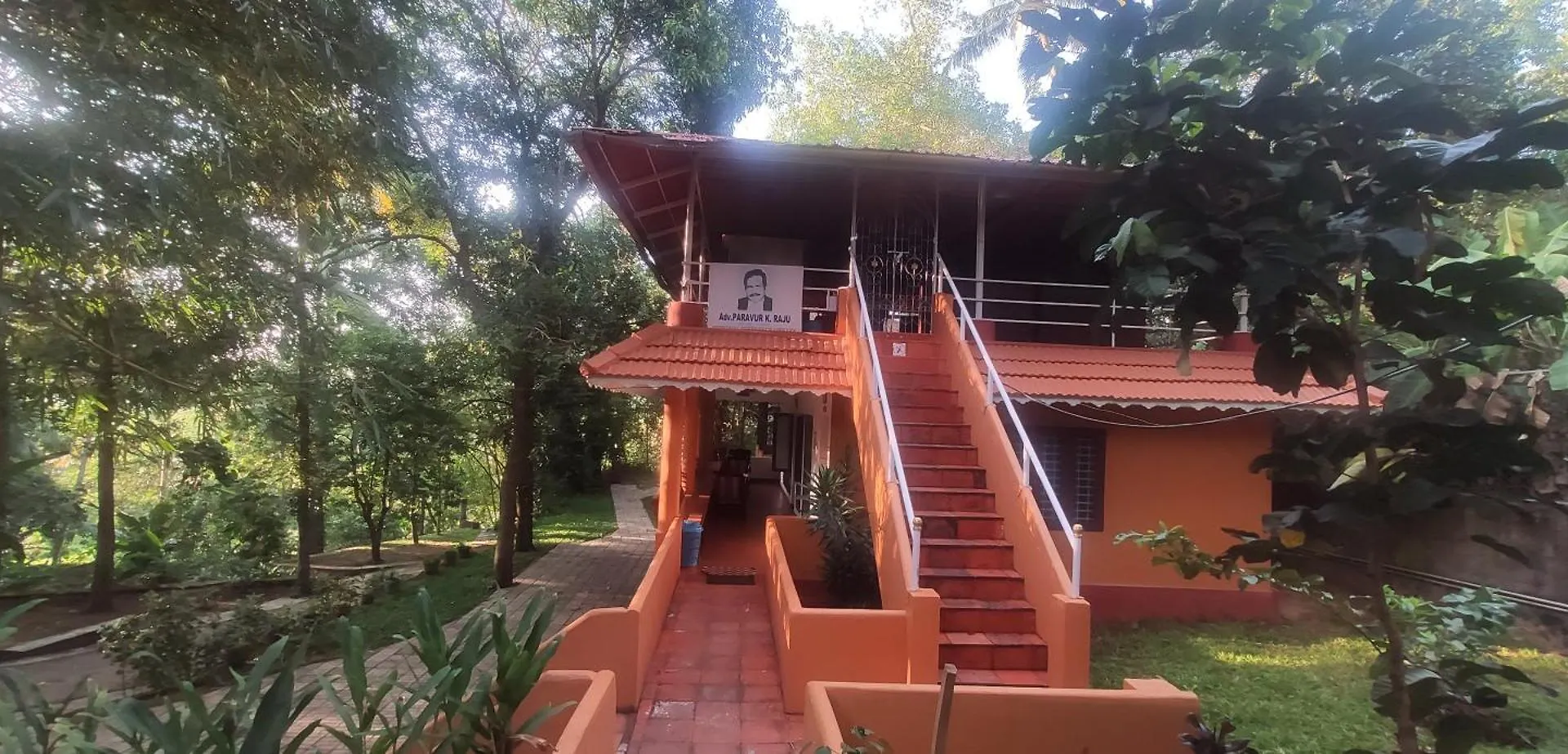 Dhyana Bindhu Home Stay كولاّم منزل للإقامة